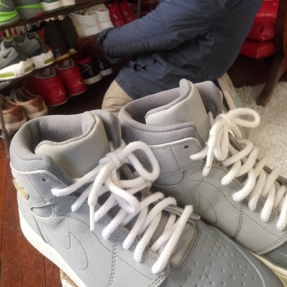 Jordan Retro 1 - Picture 6 of 12